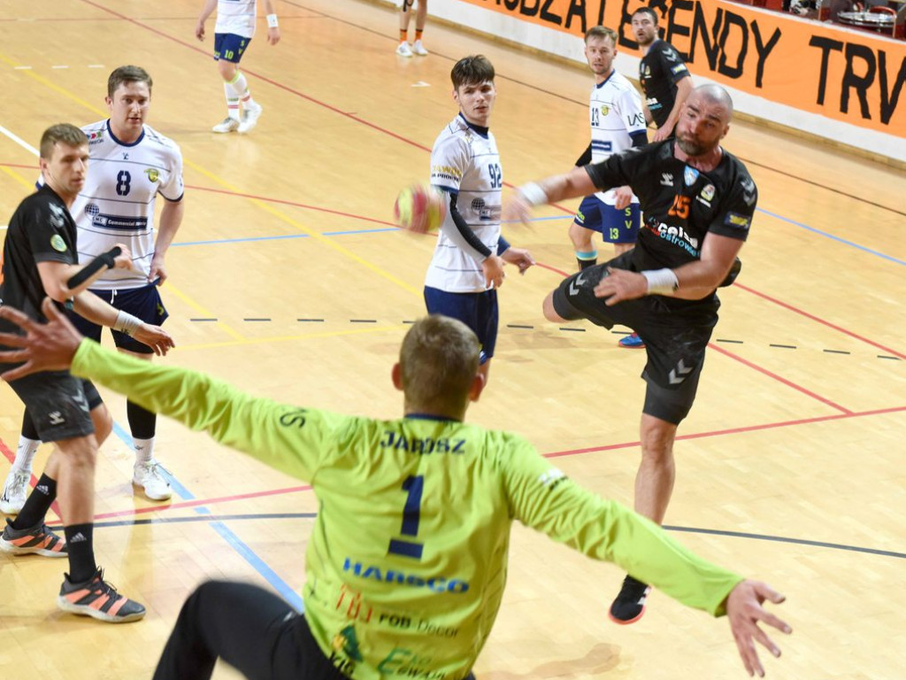 I liga piłki ręcznej mężczyzn. Grupa D. *KSZO Ostrowiec Świętokrzyski - Viret CMC Zawiercie 35:29