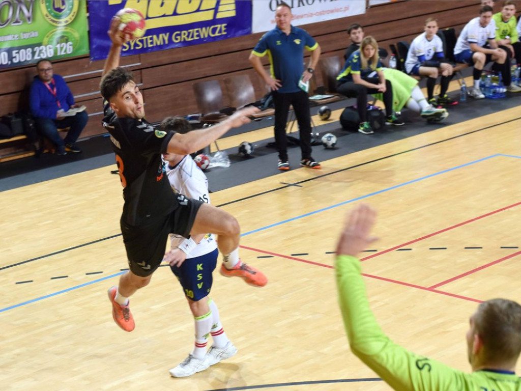 I liga piłki ręcznej mężczyzn. Grupa D. *KSZO Ostrowiec Świętokrzyski - Viret CMC Zawiercie 35:29