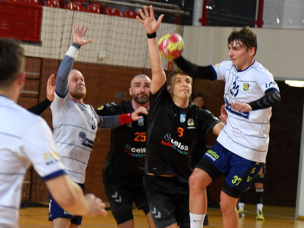 I liga piłki ręcznej mężczyzn. Grupa D. *KSZO Ostrowiec Świętokrzyski - Viret CMC Zawiercie 35:29