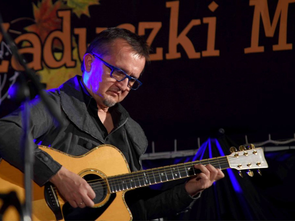 13. Kunowskie Zaduszki Muzyczne. Koncert Andrzeja i Mai Sikorowskich z zespołem