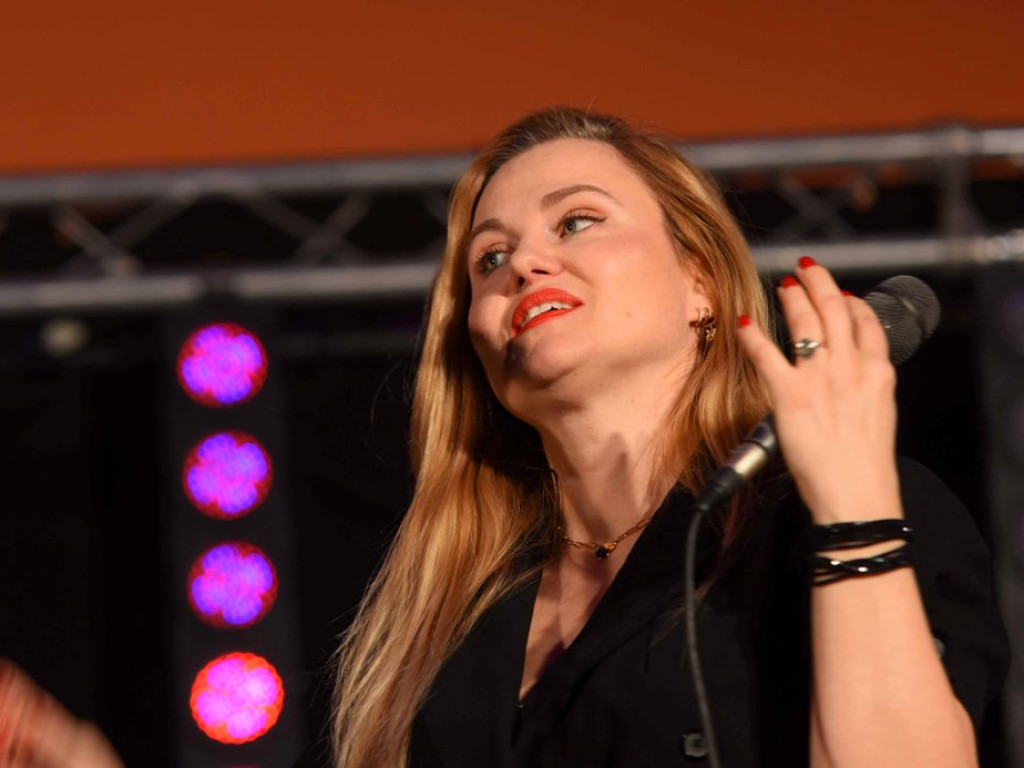13. Kunowskie Zaduszki Muzyczne. Koncert Andrzeja i Mai Sikorowskich z zespołem