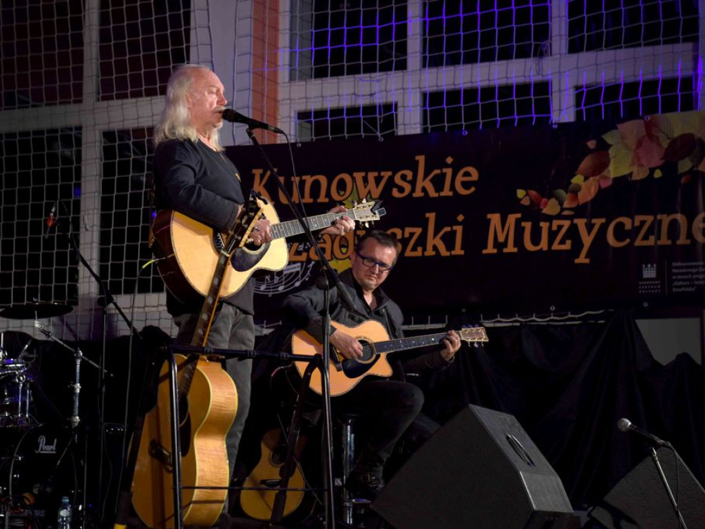 13. Kunowskie Zaduszki Muzyczne. Koncert Andrzeja i Mai Sikorowskich z zespołem