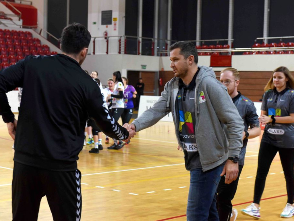 II liga siatkówki kobiet. Grupa IV. *KSZO SMS Ostrowiec Świętokrzyski - Silesia Volley Mysłowice 1:3