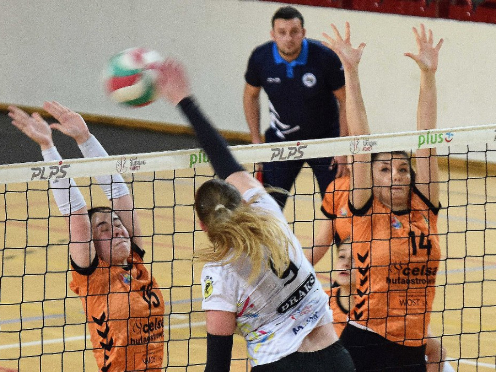 II liga siatkówki kobiet. Grupa IV. *KSZO SMS Ostrowiec Świętokrzyski - Silesia Volley Mysłowice 1:3
