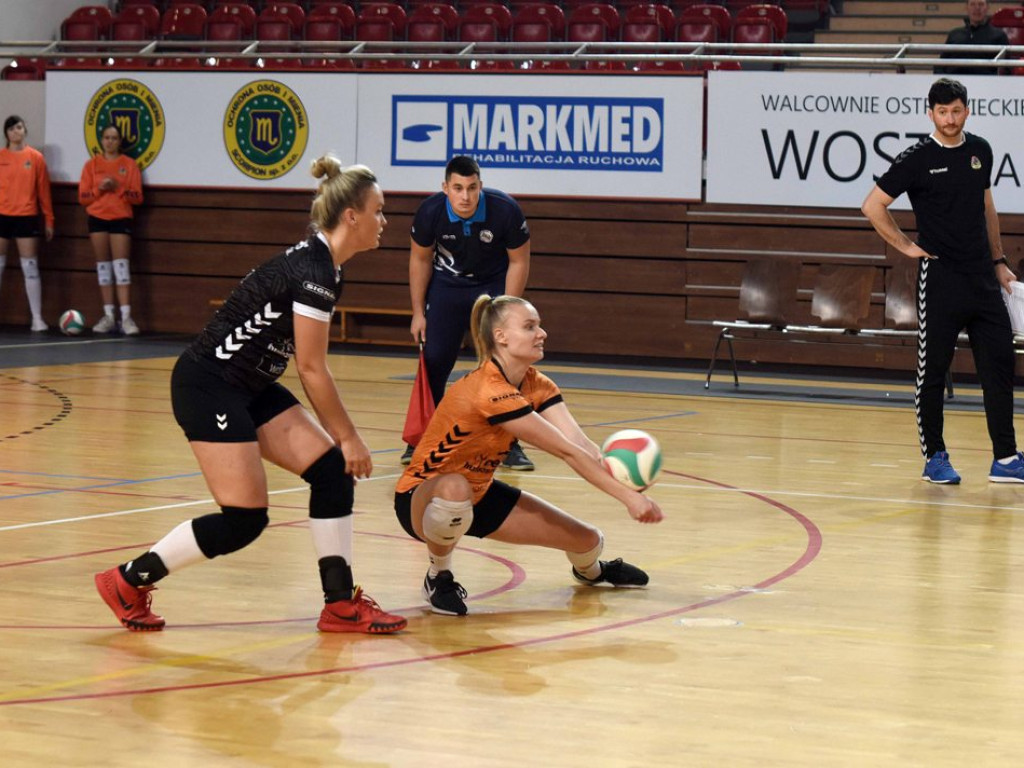 II liga siatkówki kobiet. Grupa IV. *KSZO SMS Ostrowiec Świętokrzyski - Silesia Volley Mysłowice 1:3