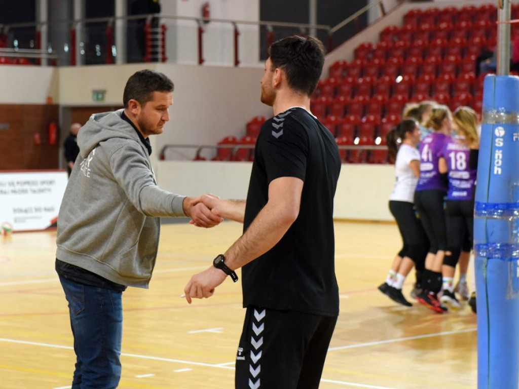 II liga siatkówki kobiet. Grupa IV. *KSZO SMS Ostrowiec Świętokrzyski - Silesia Volley Mysłowice 1:3