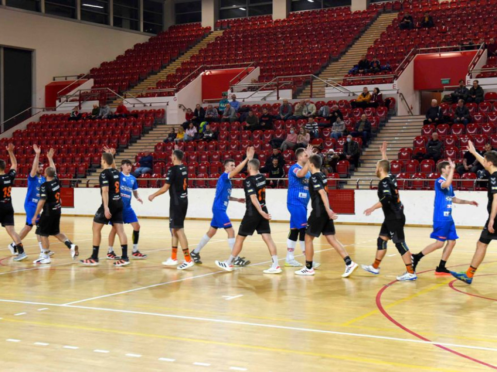 I liga piłki ręcznej mężczyzn. Grupa D. *KSZO Ostrowiec Świętokrzyski - ASPR Zawadzkie 40:28