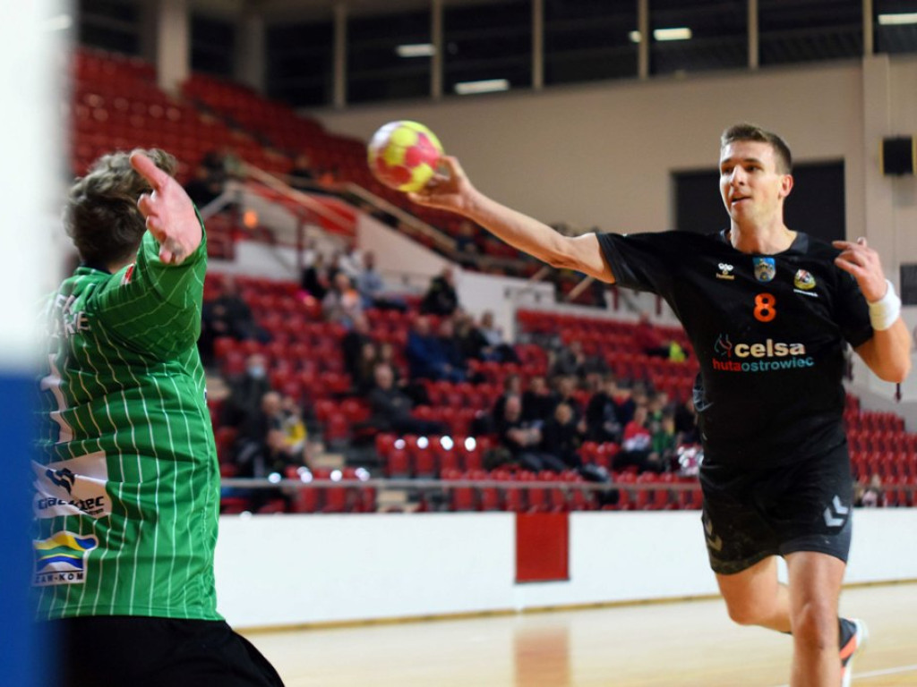 I liga piłki ręcznej mężczyzn. Grupa D. *KSZO Ostrowiec Świętokrzyski - ASPR Zawadzkie 40:28