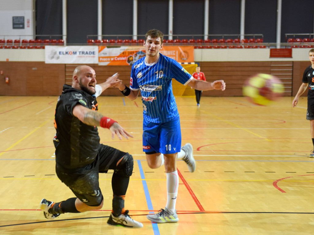 I liga piłki ręcznej mężczyzn. Grupa D. *KSZO Ostrowiec Świętokrzyski - ASPR Zawadzkie 40:28