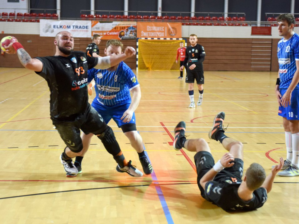 I liga piłki ręcznej mężczyzn. Grupa D. *KSZO Ostrowiec Świętokrzyski - ASPR Zawadzkie 40:28