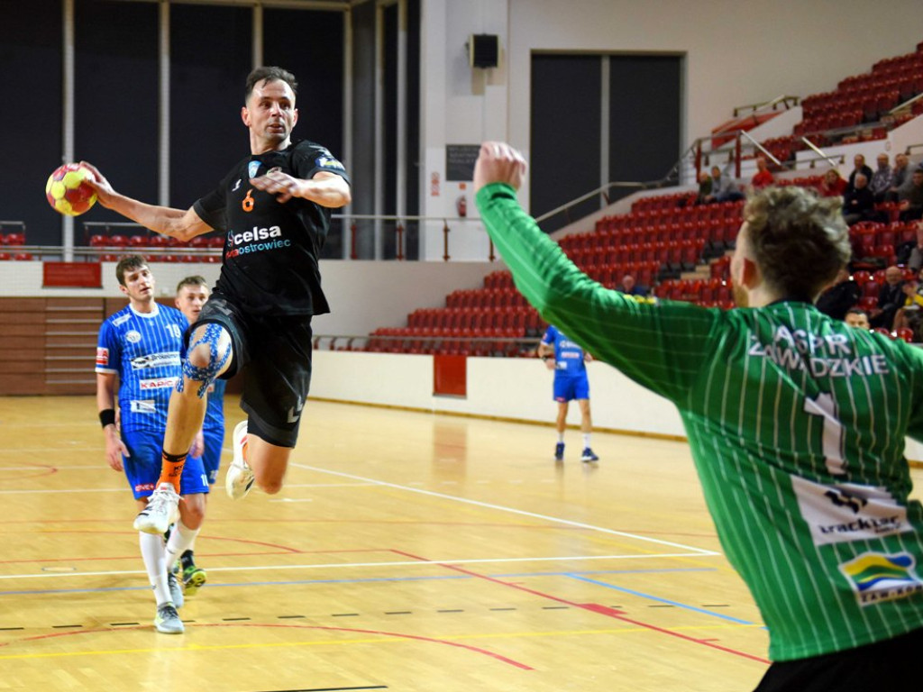 I liga piłki ręcznej mężczyzn. Grupa D. *KSZO Ostrowiec Świętokrzyski - ASPR Zawadzkie 40:28