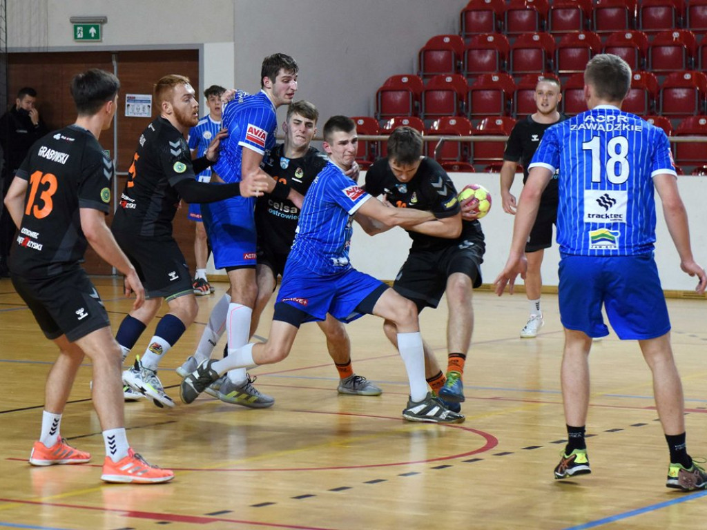 I liga piłki ręcznej mężczyzn. Grupa D. *KSZO Ostrowiec Świętokrzyski - ASPR Zawadzkie 40:28