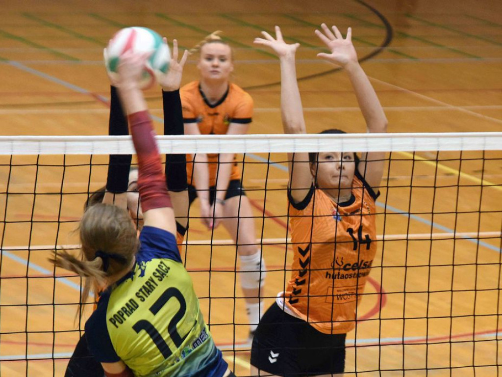 II liga siatkówki kobiet. Grupa IV. *KSZO SMS Ostrowiec Świętokrzyski - Poprad Stary Sącz 3:1