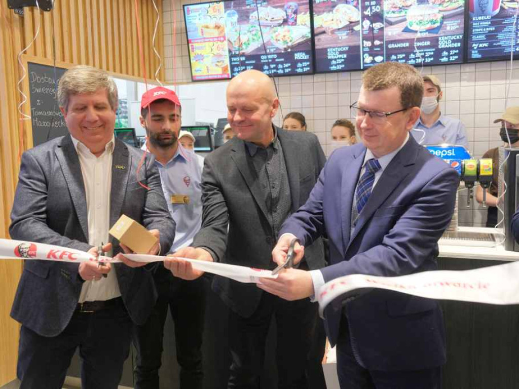 Otwarcie KFC w Ostrowcu Świętokrzyskim (zdjęcia, wideo)