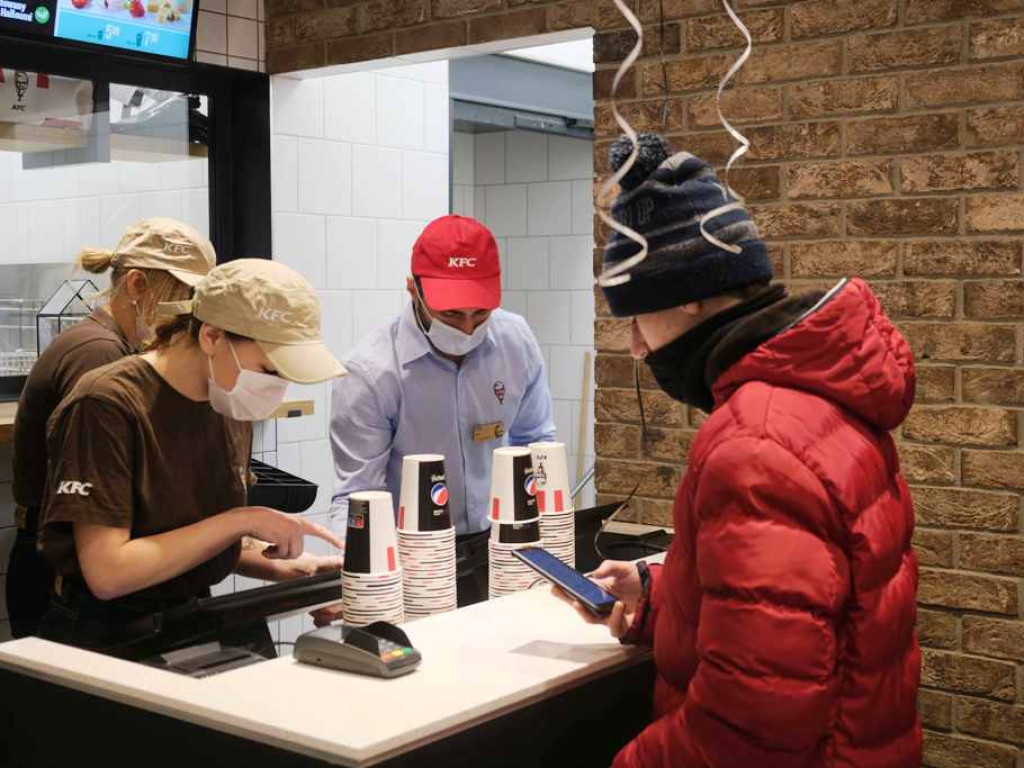 Otwarcie KFC w Ostrowcu Świętokrzyskim (zdjęcia, wideo)