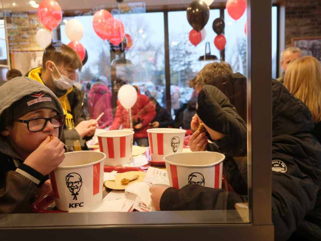 Otwarcie KFC w Ostrowcu Świętokrzyskim (zdjęcia, wideo)