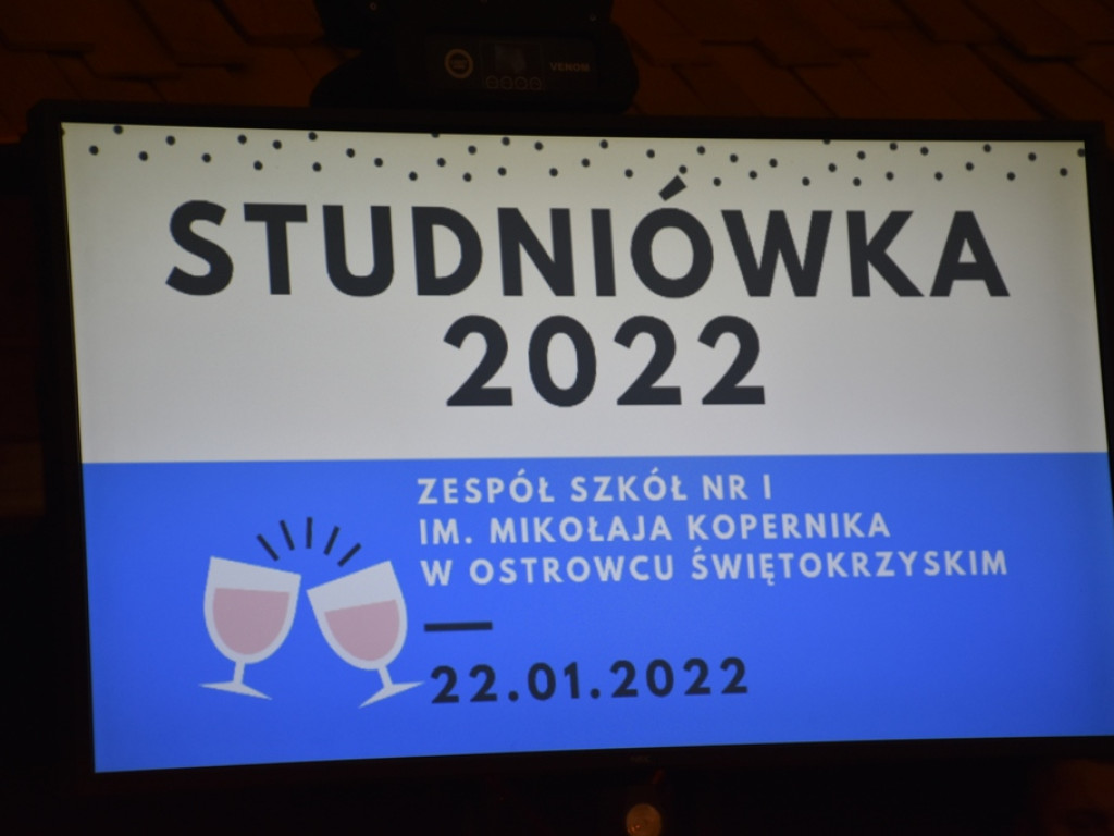 Studniówka w Zespole Szkół Nr 1 im. Mikołaja Kopernika w Ostrowcu Świętokrzyskim