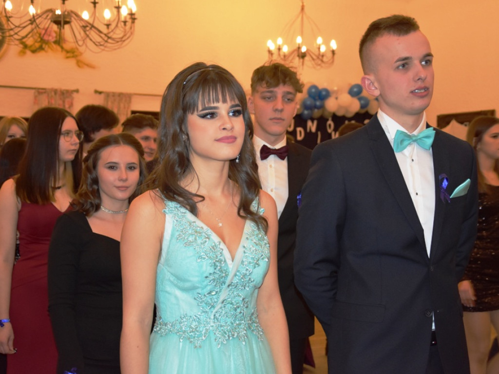 Studniówka w Zespole Szkół Nr 3 w Ostrowcu Świętokrzyskim