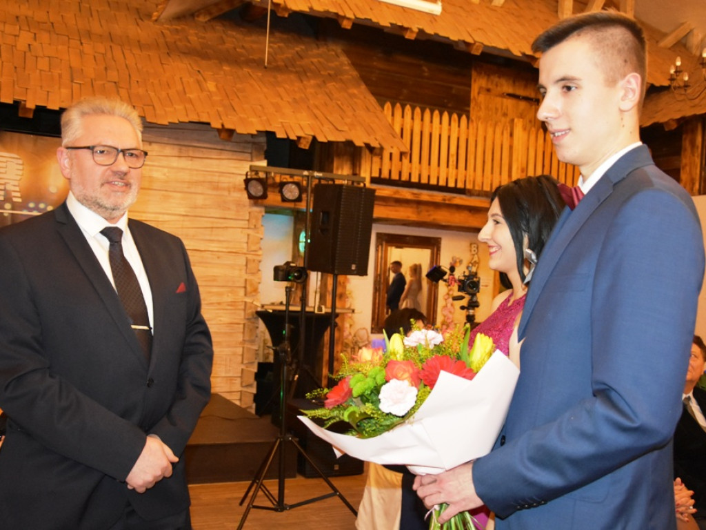 Studniówka w Zespole Szkół Nr 3 w Ostrowcu Świętokrzyskim