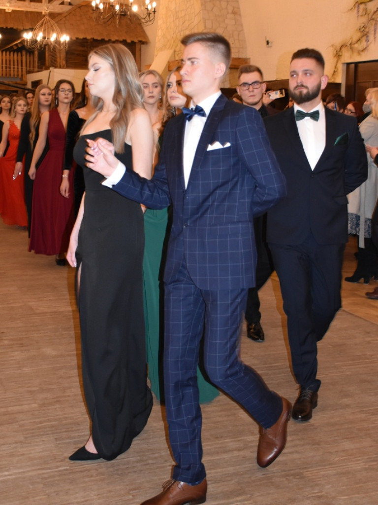 Studniówka w Liceum Ogólnokształcącym Nr I im. Stanisława Staszica w Ostrowcu Świętokrzyskim