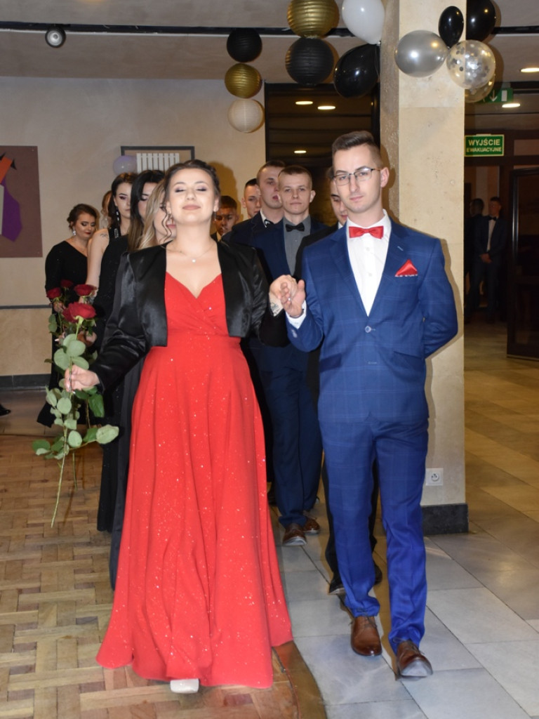 Studniówka w Zespole Szkół Nr 2 w Ostrowcu Świętokrzyskim
