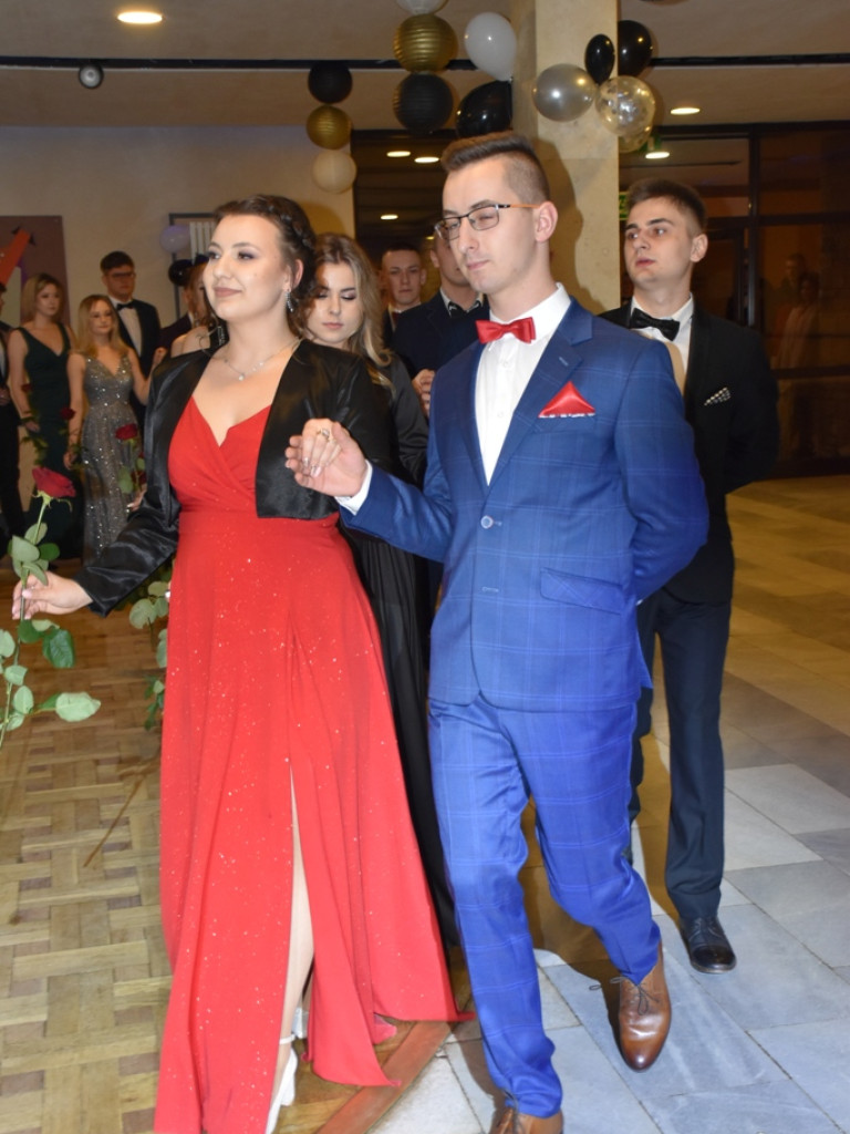 Studniówka w Zespole Szkół Nr 2 w Ostrowcu Świętokrzyskim