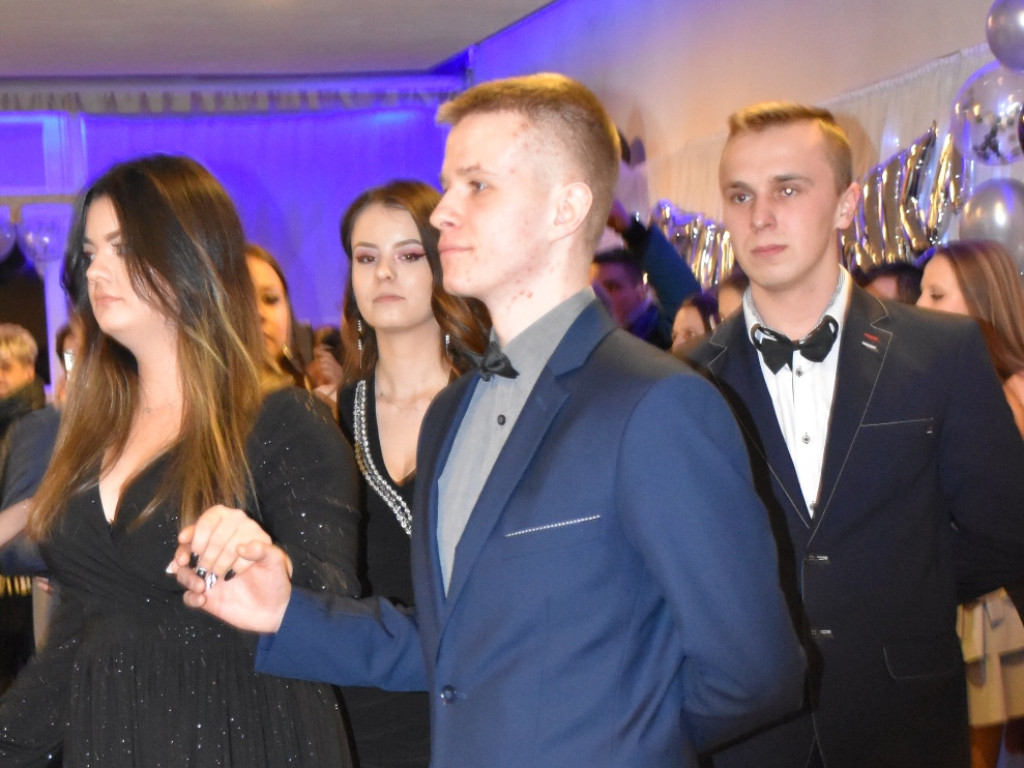 Studniówka w Zespole Szkół Nr 2 w Ostrowcu Świętokrzyskim