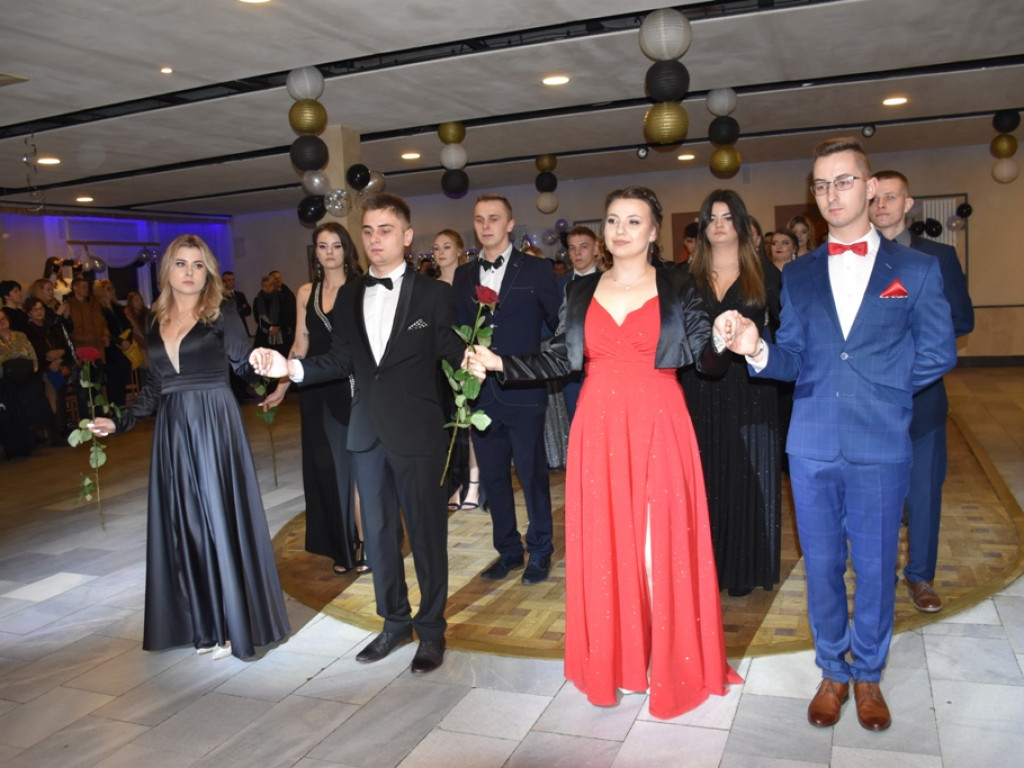 Studniówka w Zespole Szkół Nr 2 w Ostrowcu Świętokrzyskim
