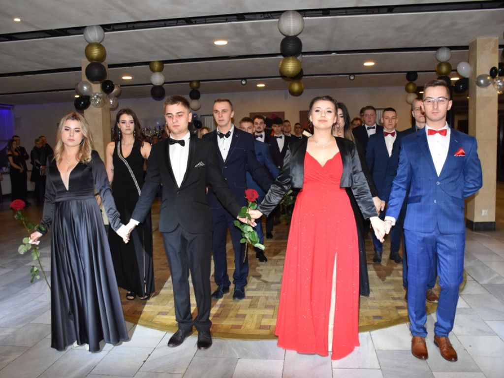 Studniówka w Zespole Szkół Nr 2 w Ostrowcu Świętokrzyskim