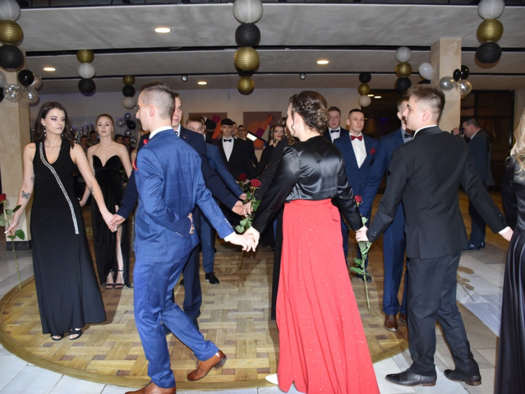 Studniówka w Zespole Szkół Nr 2 w Ostrowcu Świętokrzyskim