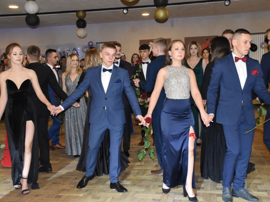 Studniówka w Zespole Szkół Nr 2 w Ostrowcu Świętokrzyskim