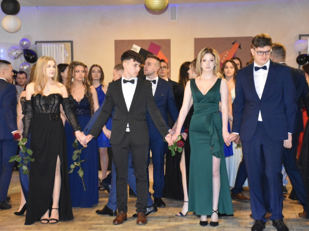 Studniówka w Zespole Szkół Nr 2 w Ostrowcu Świętokrzyskim