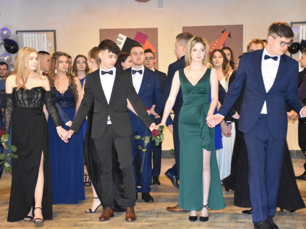Studniówka w Zespole Szkół Nr 2 w Ostrowcu Świętokrzyskim