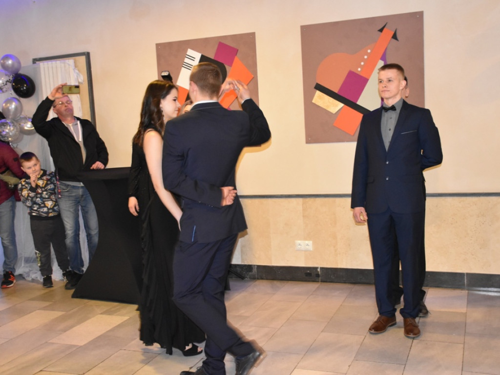 Studniówka w Zespole Szkół Nr 2 w Ostrowcu Świętokrzyskim