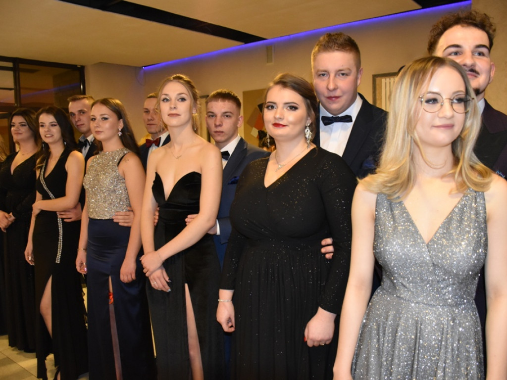 Studniówka w Zespole Szkół Nr 2 w Ostrowcu Świętokrzyskim