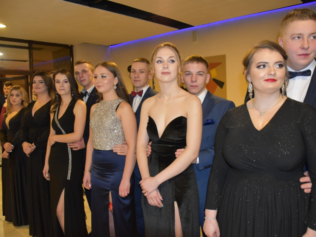 Studniówka w Zespole Szkół Nr 2 w Ostrowcu Świętokrzyskim