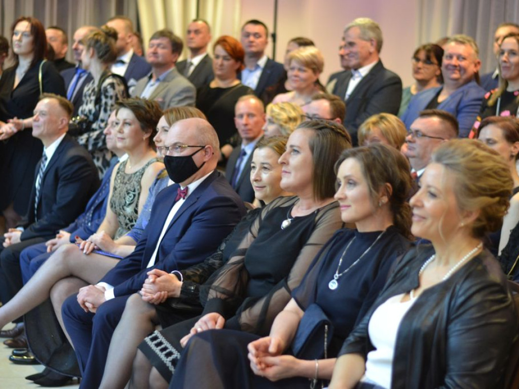 Studniówka w Liceum Ogólnokształcącym im. Bartosza Głowackiego w Opatowie