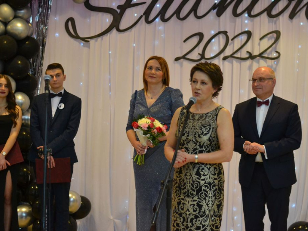 Studniówka w Liceum Ogólnokształcącym im. Bartosza Głowackiego w Opatowie