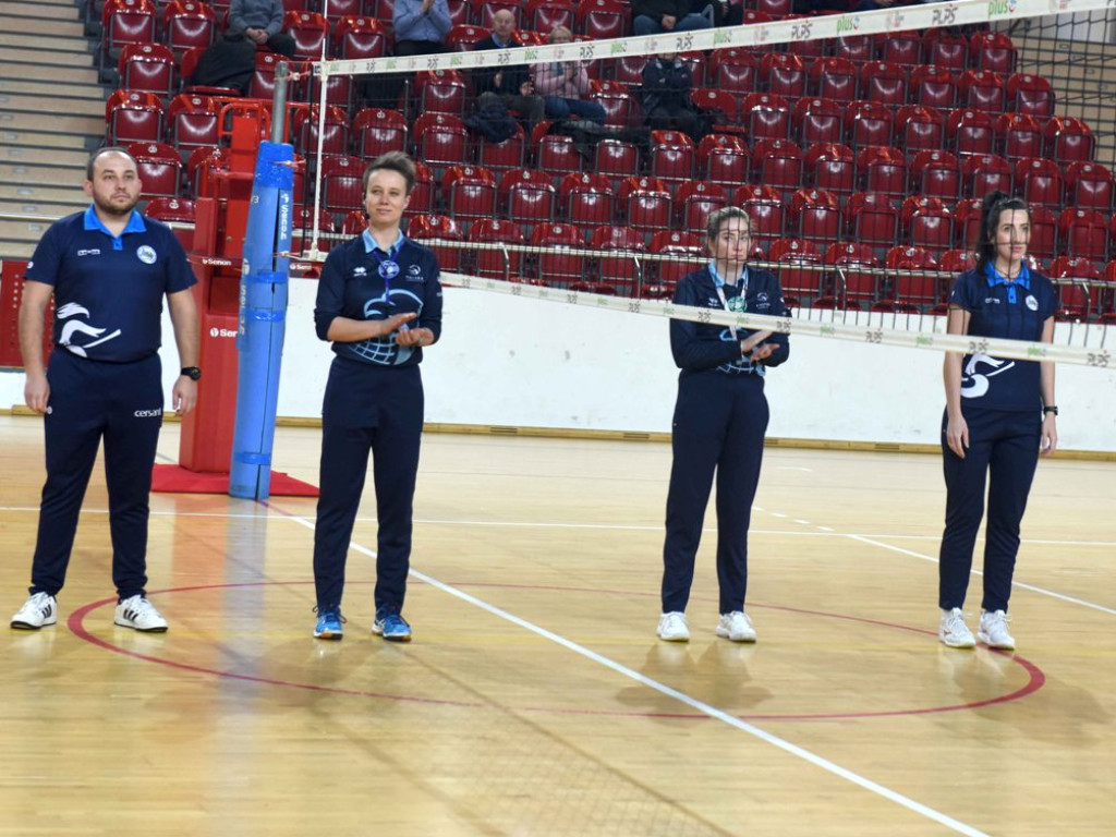 II liga siatkówki kobiet. Grupa IV. *KSZO SMS Ostrowiec Świętokrzyski - Tomasovia Tomaszów Lubelski 1:3