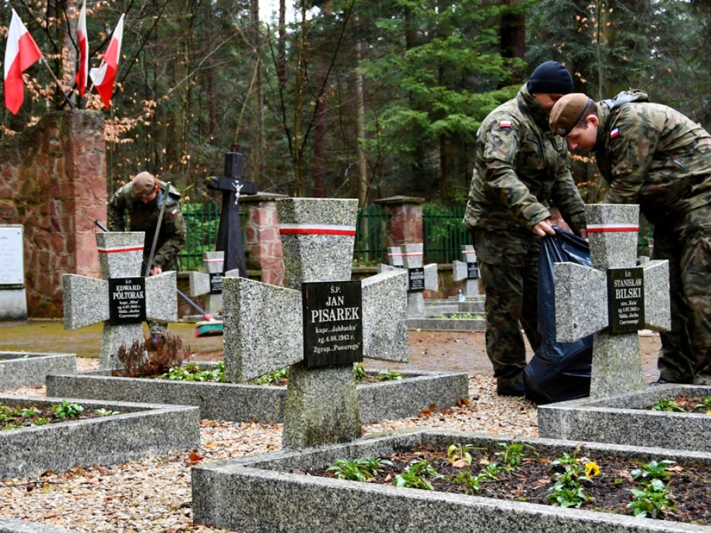 Światełko dla Bohatera. W 80. rocznicę powstania Armii Krajowej (zdjęcia)