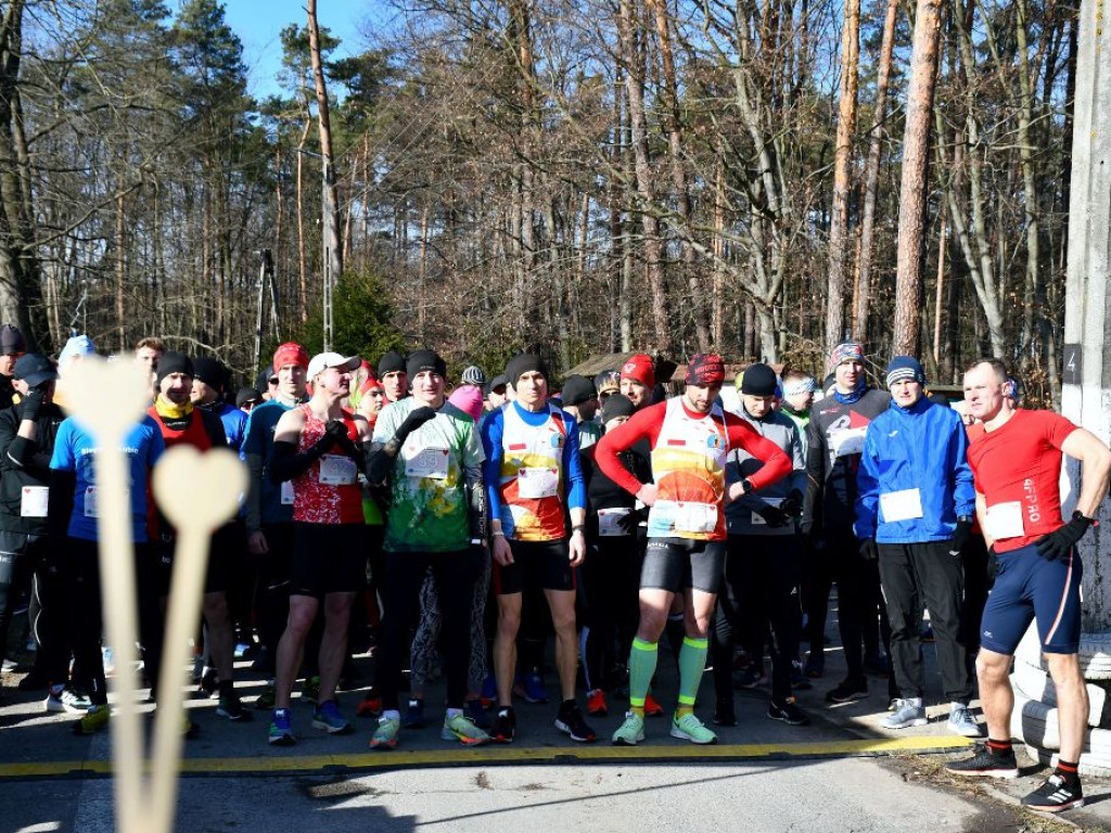 Sportowe walentynki w Nadleśnictwie Marcule (zdjęcia, wideo)