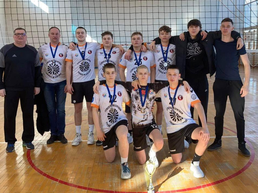 Juniorskie zespoły KSZO SMS i GUMP SMS zagrają w ćwierćfinale mistrzostw Polski