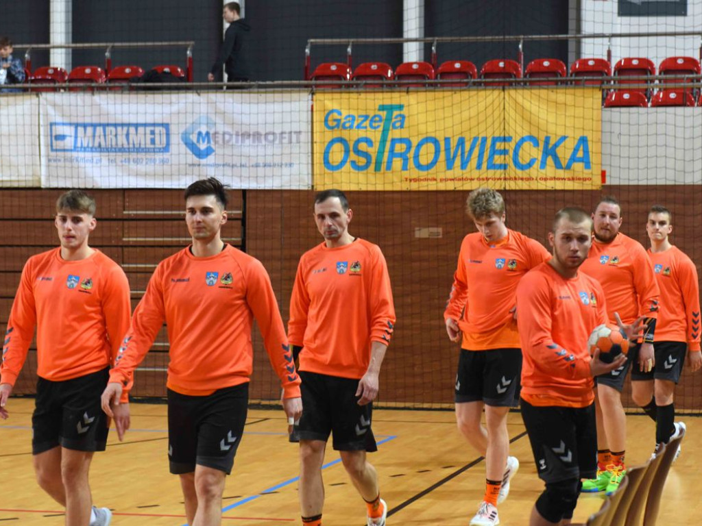 I liga piłki ręcznej mężczyzn. Grupa D *KSZO Ostrowiec Świętokrzyski ? Grunwald Ruda Śląska 39:31