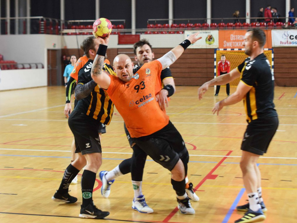 I liga piłki ręcznej mężczyzn. Grupa D *KSZO Ostrowiec Świętokrzyski ? Grunwald Ruda Śląska 39:31