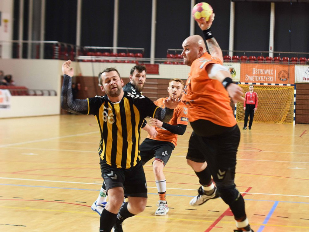 I liga piłki ręcznej mężczyzn. Grupa D *KSZO Ostrowiec Świętokrzyski ? Grunwald Ruda Śląska 39:31