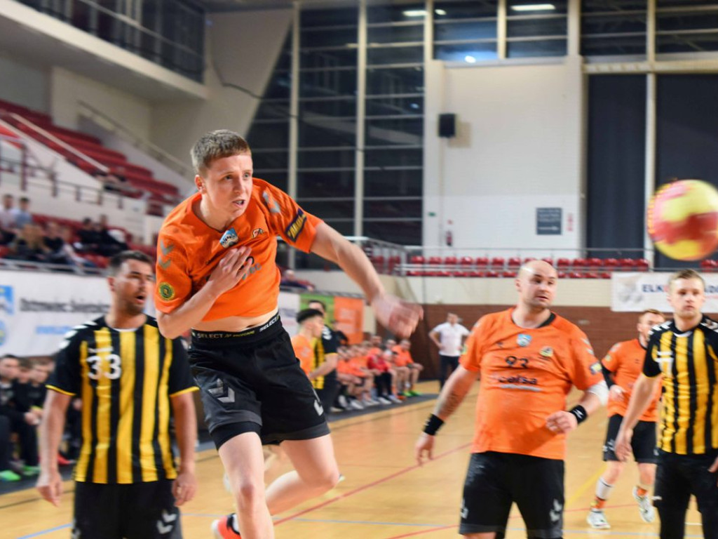 I liga piłki ręcznej mężczyzn. Grupa D *KSZO Ostrowiec Świętokrzyski ? Grunwald Ruda Śląska 39:31
