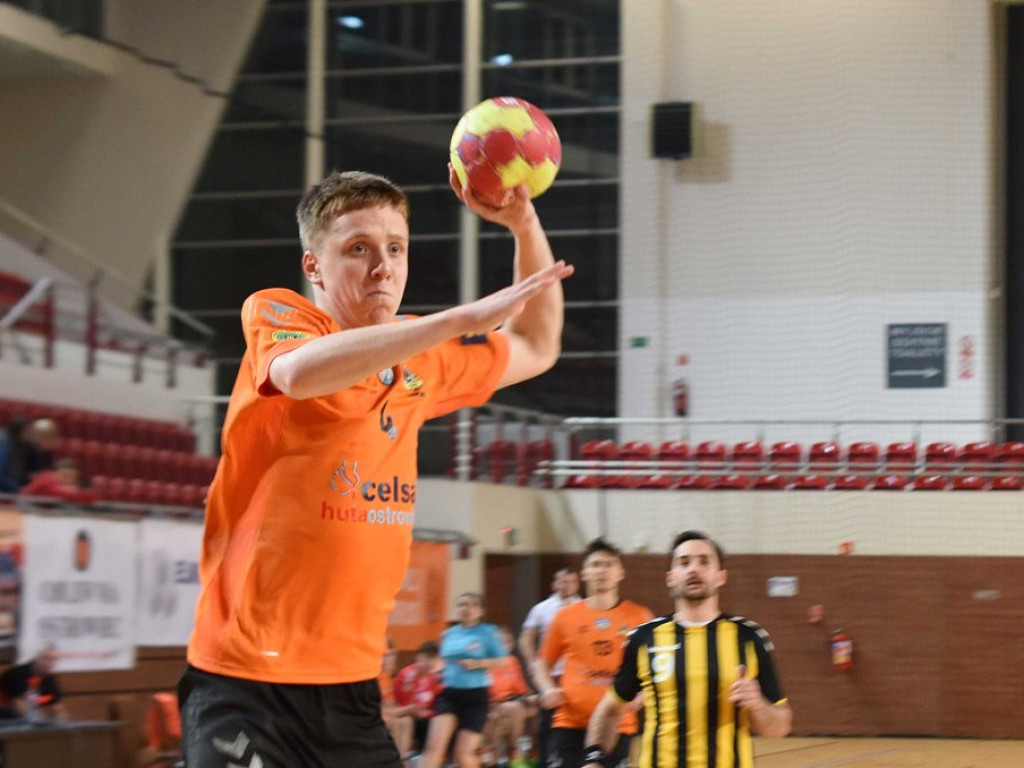 I liga piłki ręcznej mężczyzn. Grupa D *KSZO Ostrowiec Świętokrzyski ? Grunwald Ruda Śląska 39:31