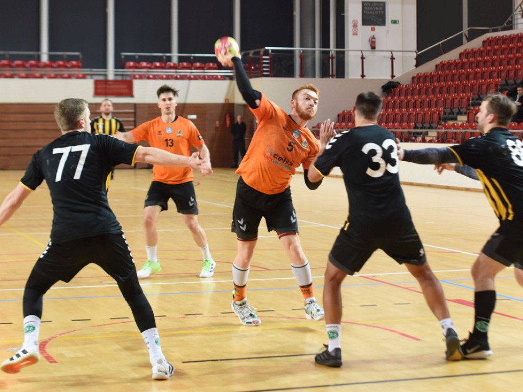 I liga piłki ręcznej mężczyzn. Grupa D *KSZO Ostrowiec Świętokrzyski ? Grunwald Ruda Śląska 39:31