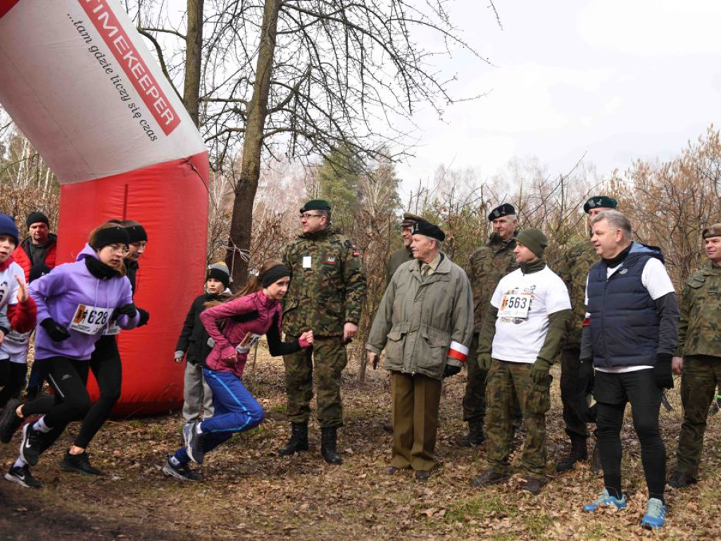 Pamięci Żołnierzy Niezłomnych. Bieg Tropem Wilczym w Ostrowcu Świętokrzyskim