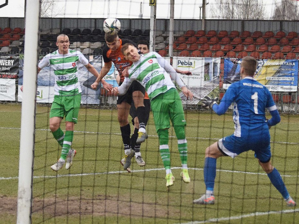 III liga piłkarska. Grupa IV. *KSZO 1929 Ostrowiec Świętokrzyski ? Orlęta Radzyń Podlaski 2:1